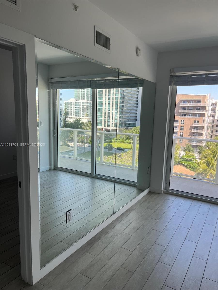 321 NE 26th St # 717, Miami FL 33137 photo 2