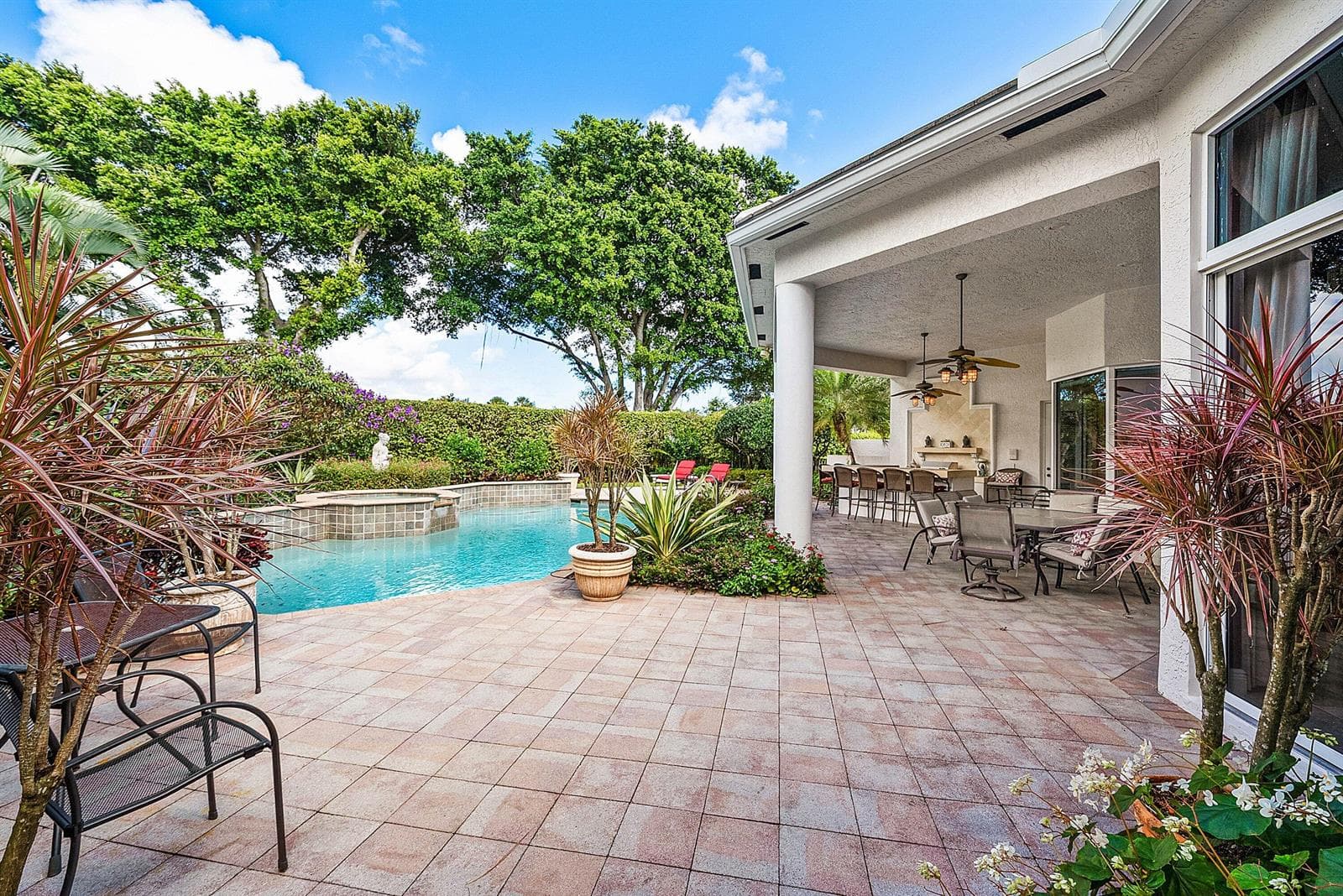 114 Vintage Isle Lane, Palm Beach Gardens FL 33418 photo 2