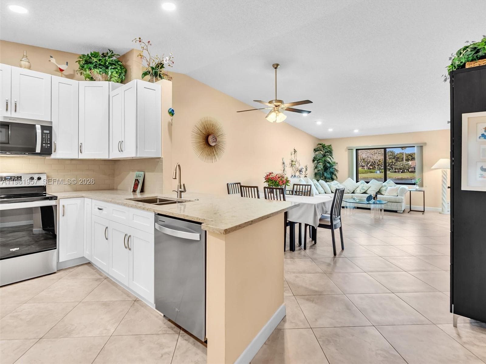 8111 Songbird Ter # B, Boca Raton FL 33496 photo 4