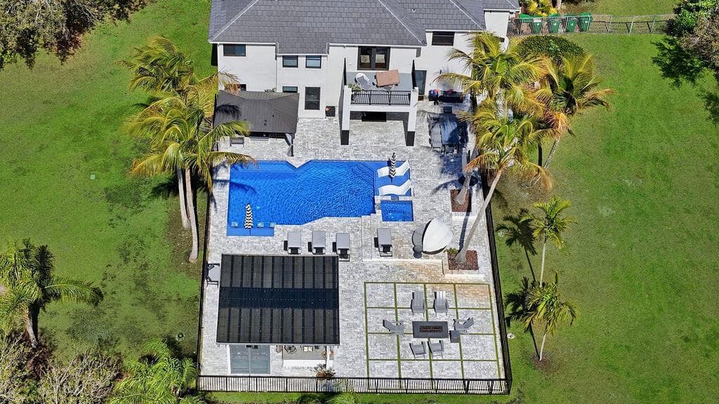3541 Carlton Lane, Davie FL 33330 photo 2