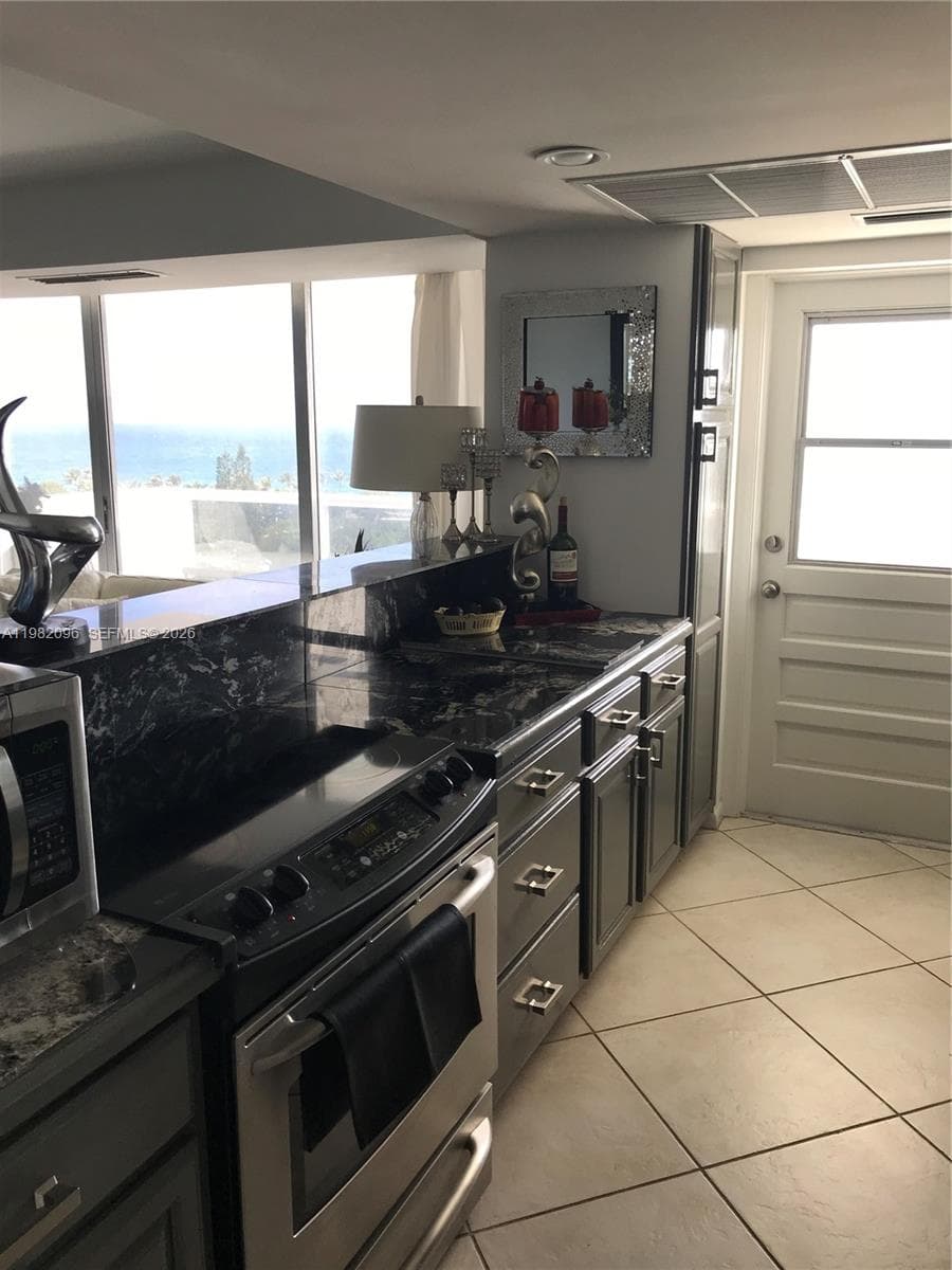 2841 N Ocean Blvd # 1208, Fort Lauderdale, FL 33308 photo 3