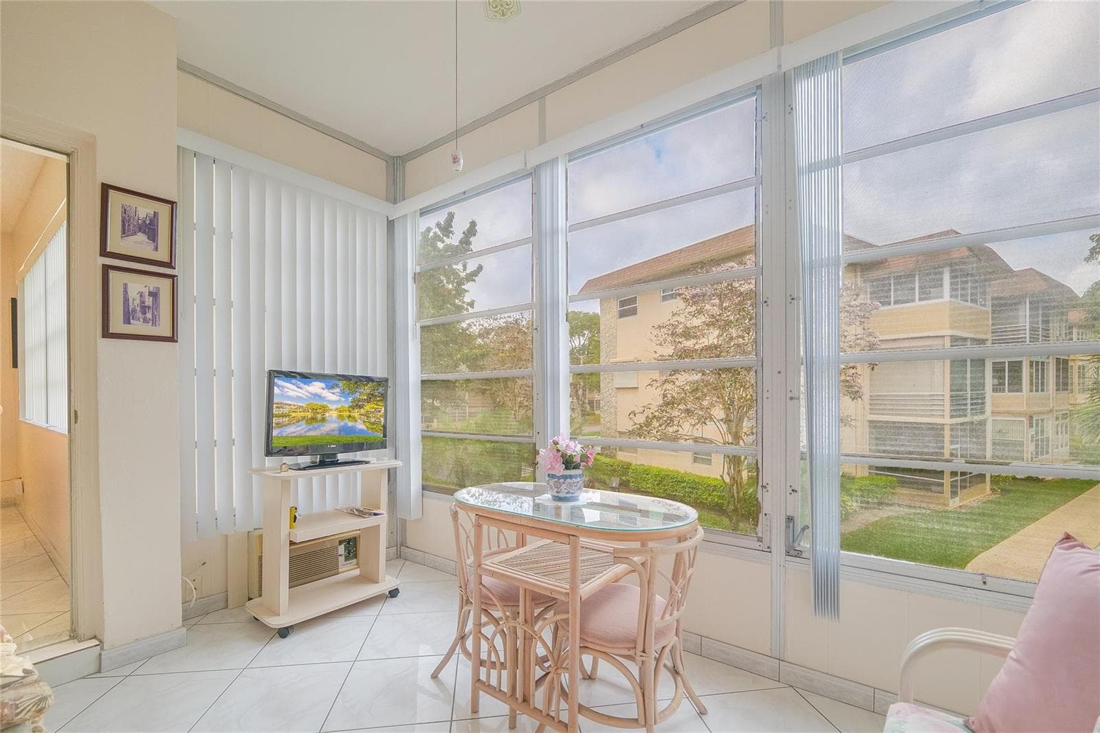 3431 NW 50th Avenue # 213, Lauderdale Lakes FL 33319 photo 2