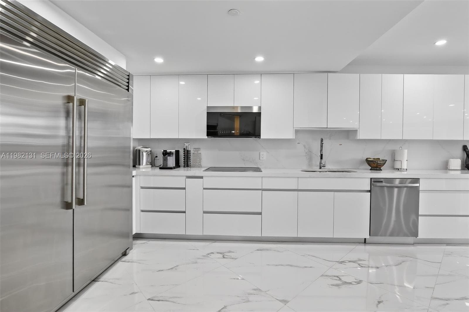4000 Island Blvd # 2301, Aventura FL 33160 photo 3