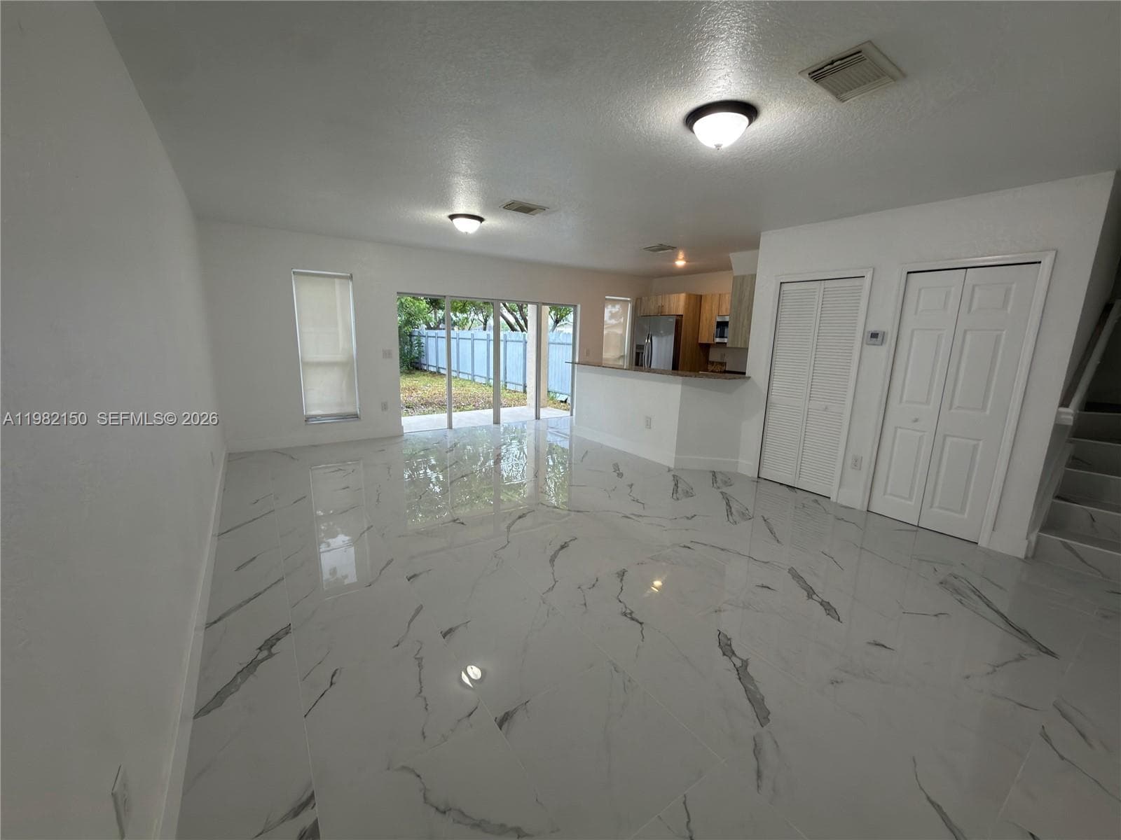689 NW 6th St # 689, Florida City FL 33034 photo 3