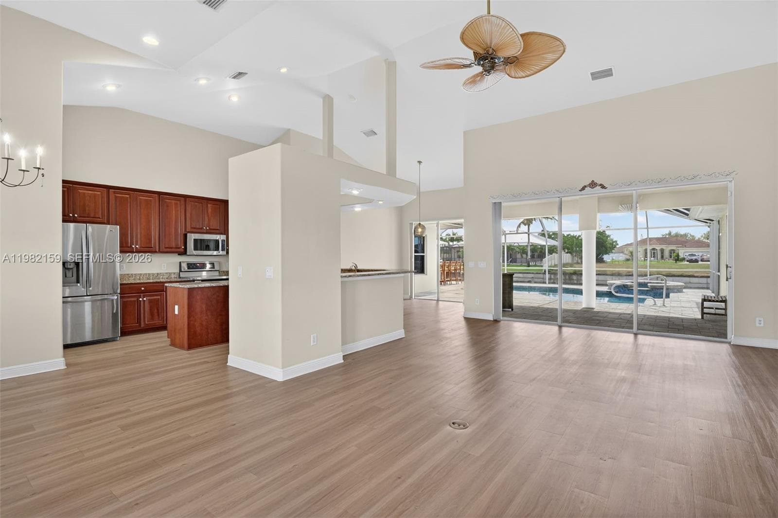 1414 NE 2nd Ter, Cape Coral FL 33909 photo 5