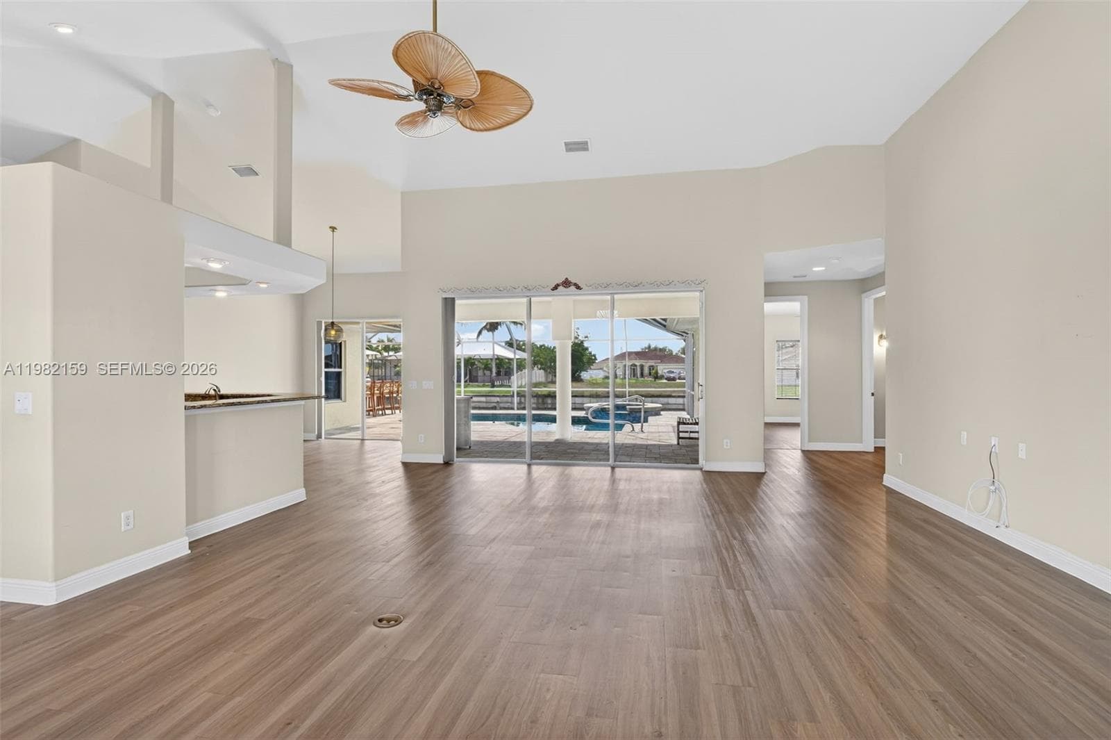 1414 NE 2nd Ter, Cape Coral FL 33909 photo 4
