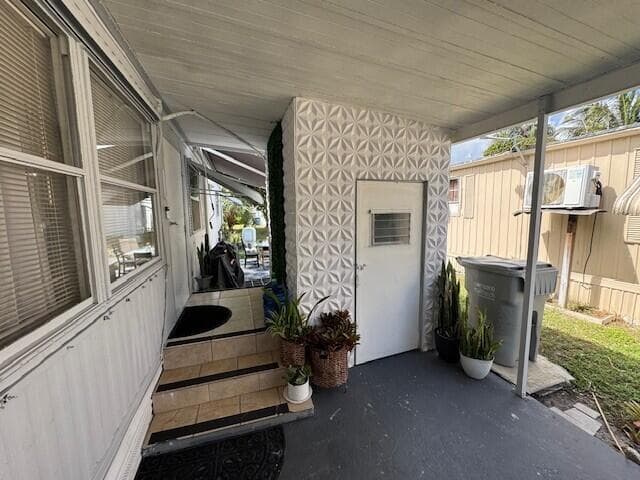 128 Havenwood Drive, Pompano Beach FL 33064 photo 5