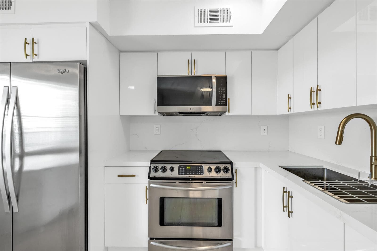924 SE 2nd Street # 32, Fort Lauderdale FL 33301 photo 5