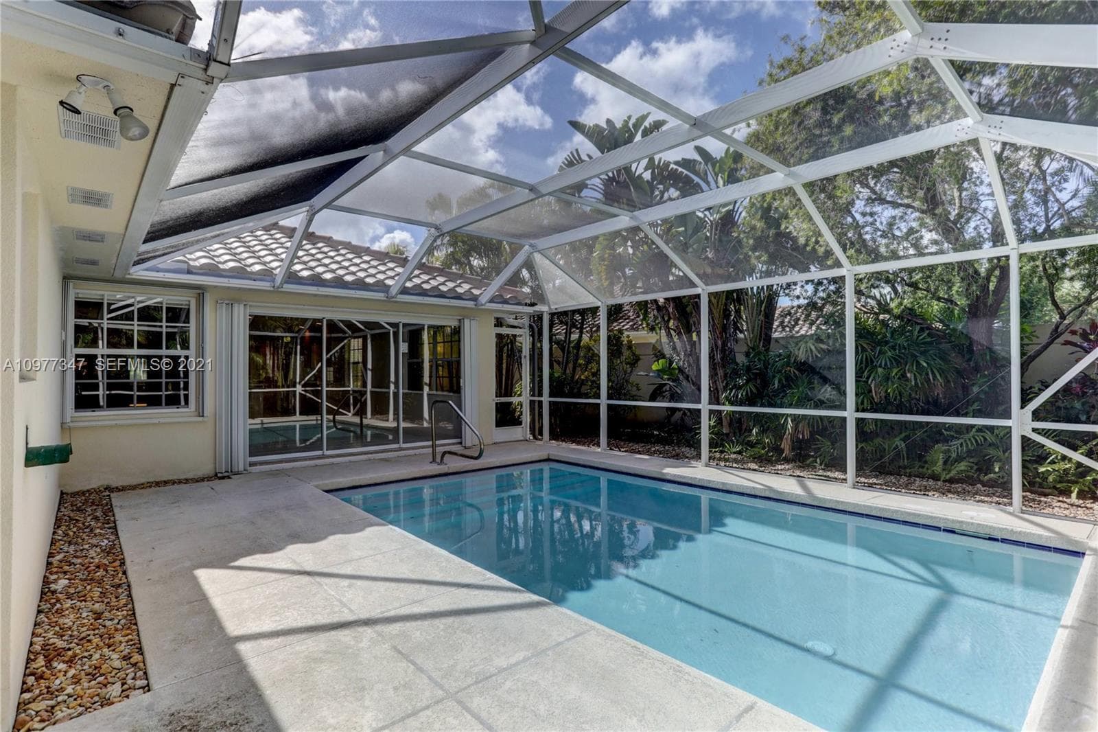 7819 SE Spicewood Circle, Hobe Sound FL 33455 photo 2