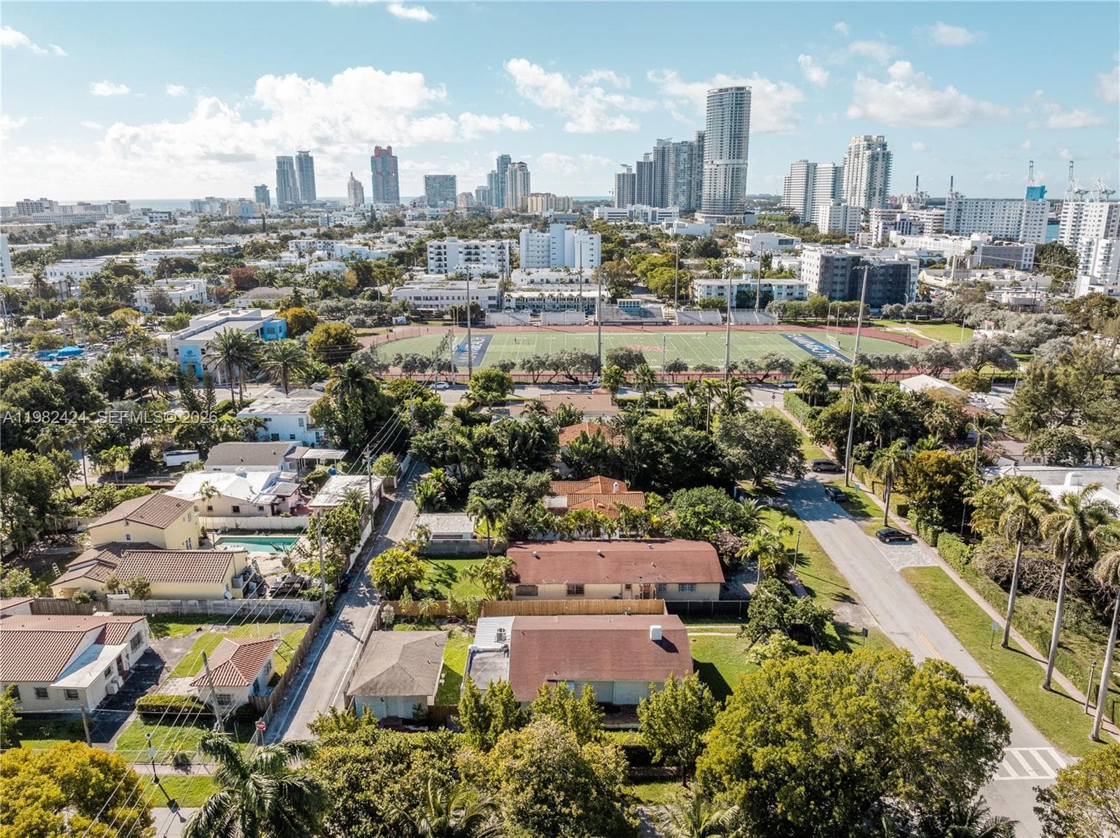 1255 Lenox Ave, Miami Beach FL 33139 photo 2