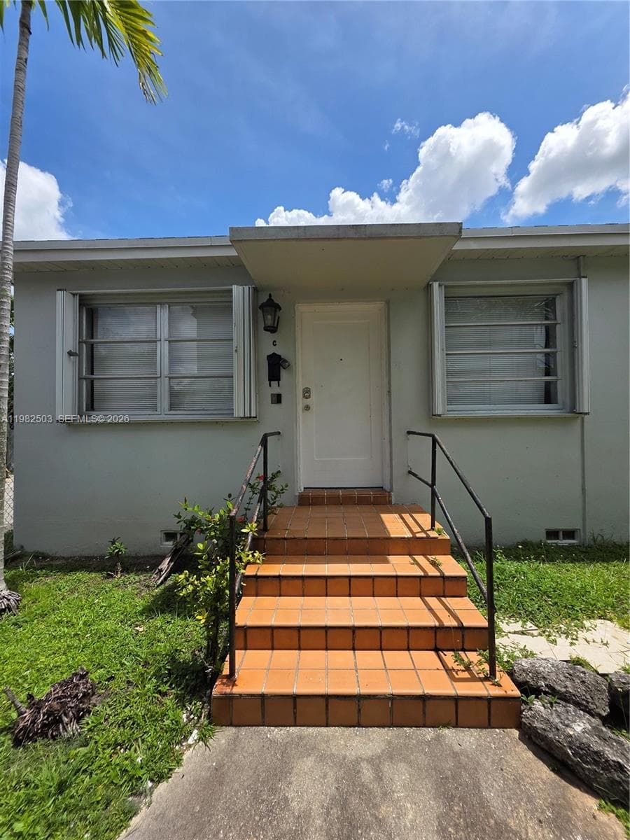 57 Esplanade Dr # C, Miami Springs FL 33166 photo 3