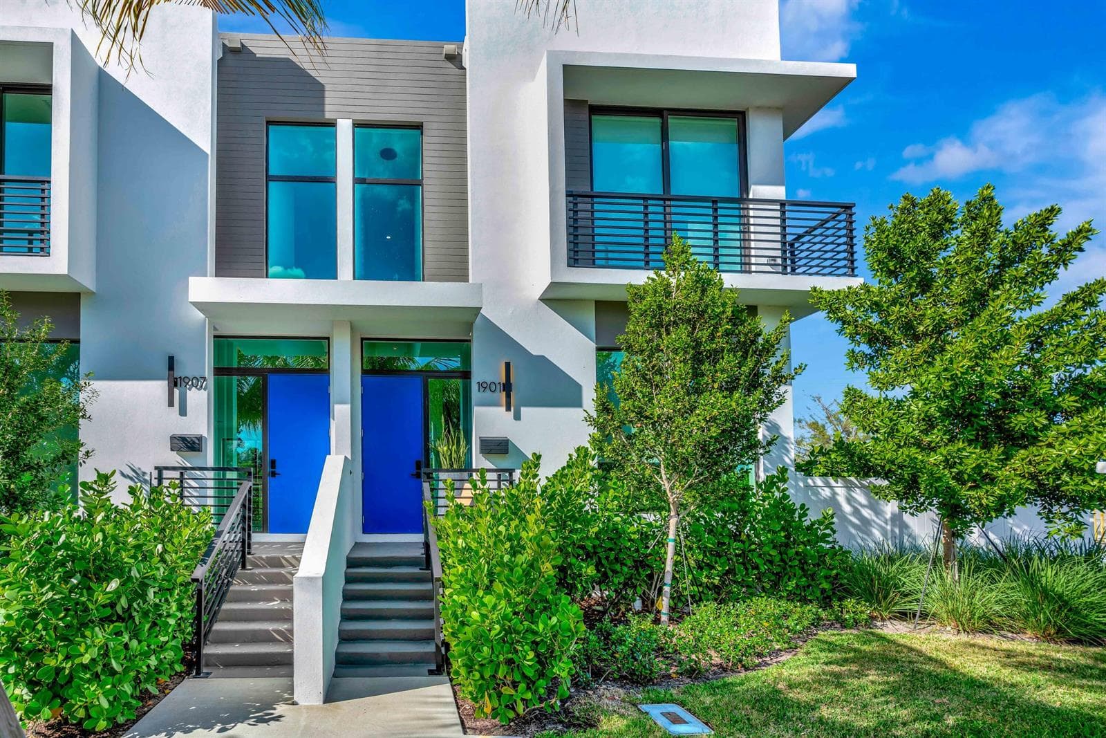 1901 Dock Street, West Palm Beach FL 33401 photo 2
