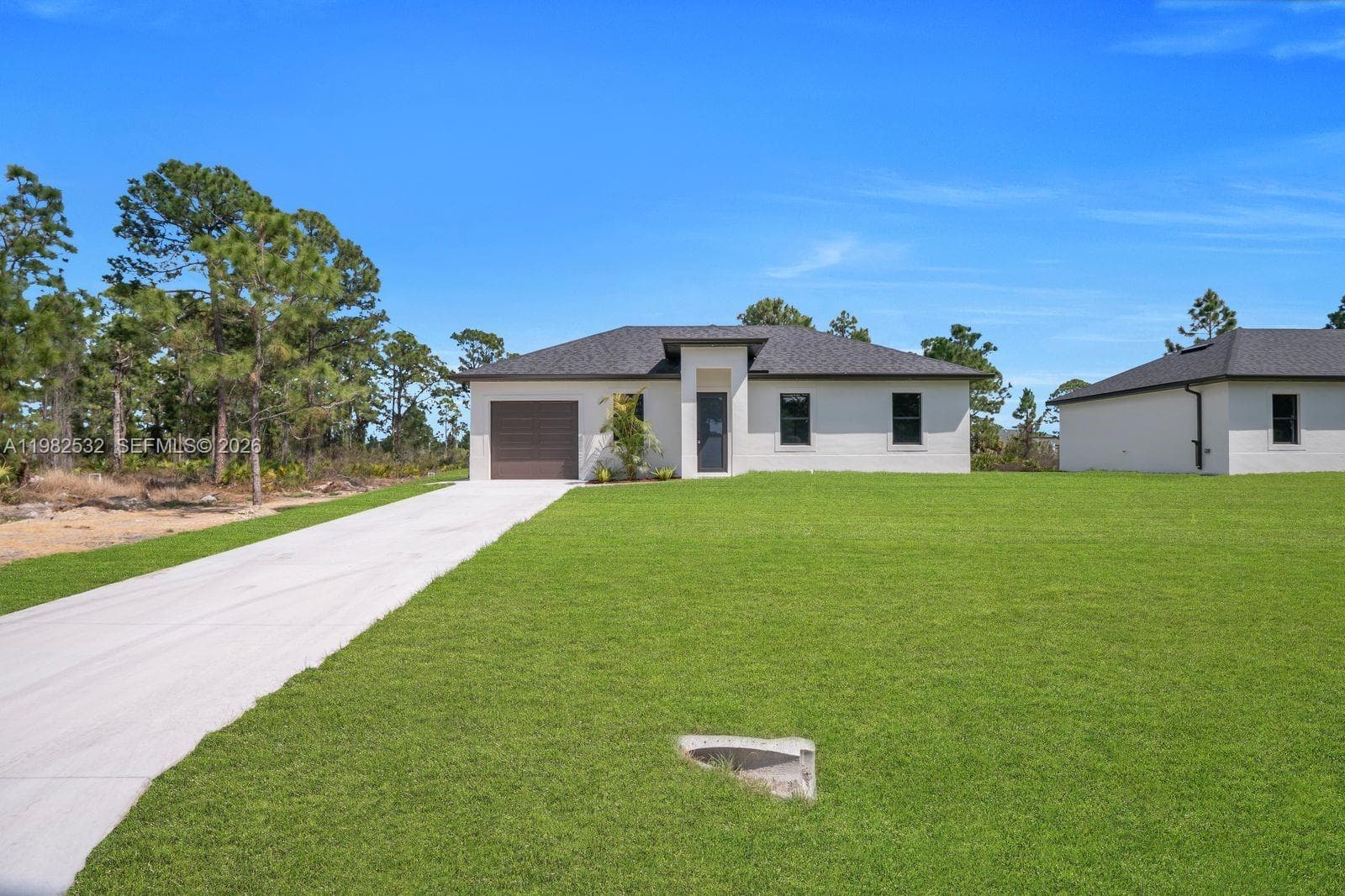635 Summit Ave S, Lehigh Acres FL 33974