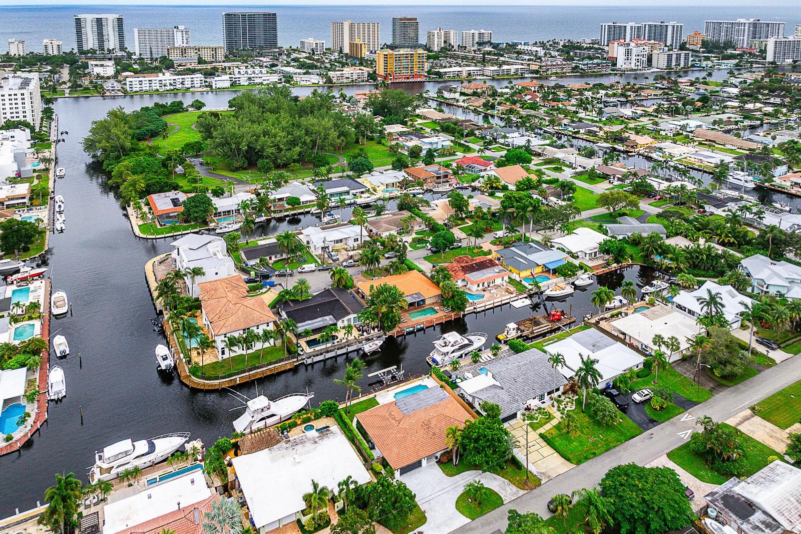 1250 NE 27th Terrace, Pompano Beach FL 33062 photo 4