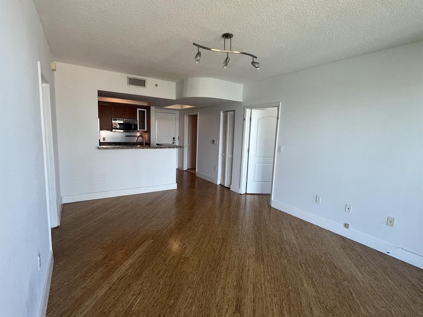 110 Washington Avenue # 1717, Miami Beach FL 33139 photo 2