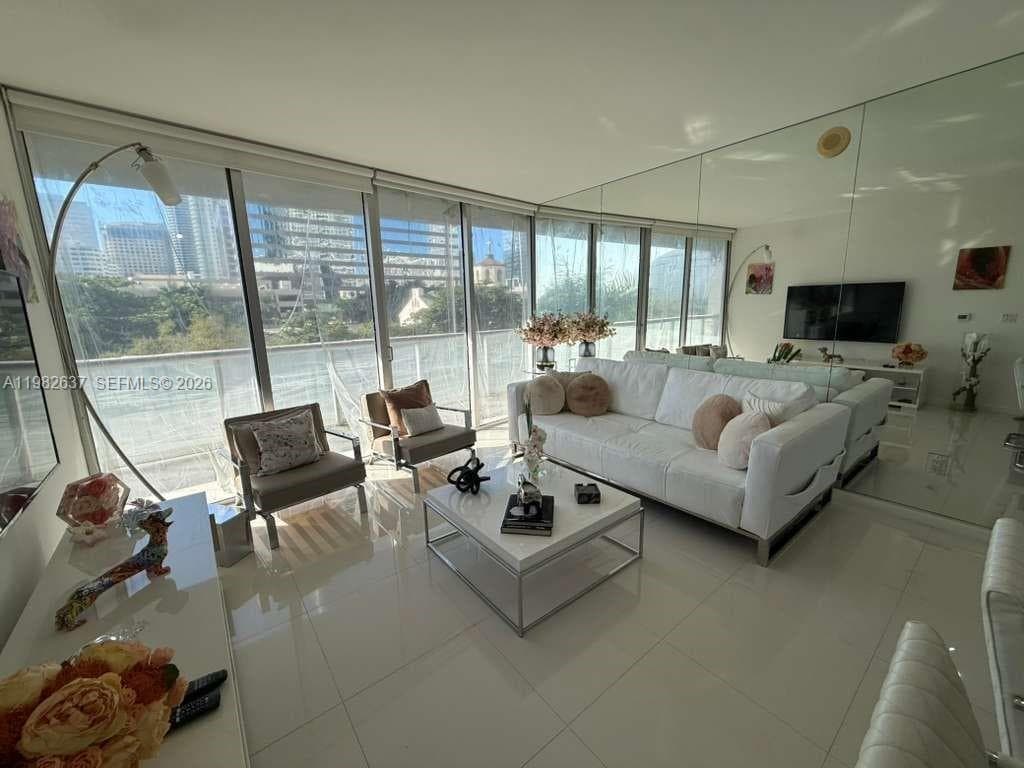 495 Brickell Ave # 511, Miami FL 33131 photo 2