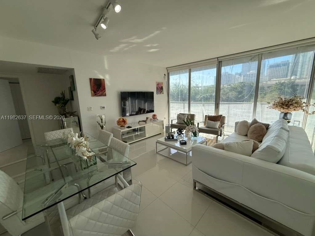 495 Brickell Ave # 511, Miami FL 33131 photo 4