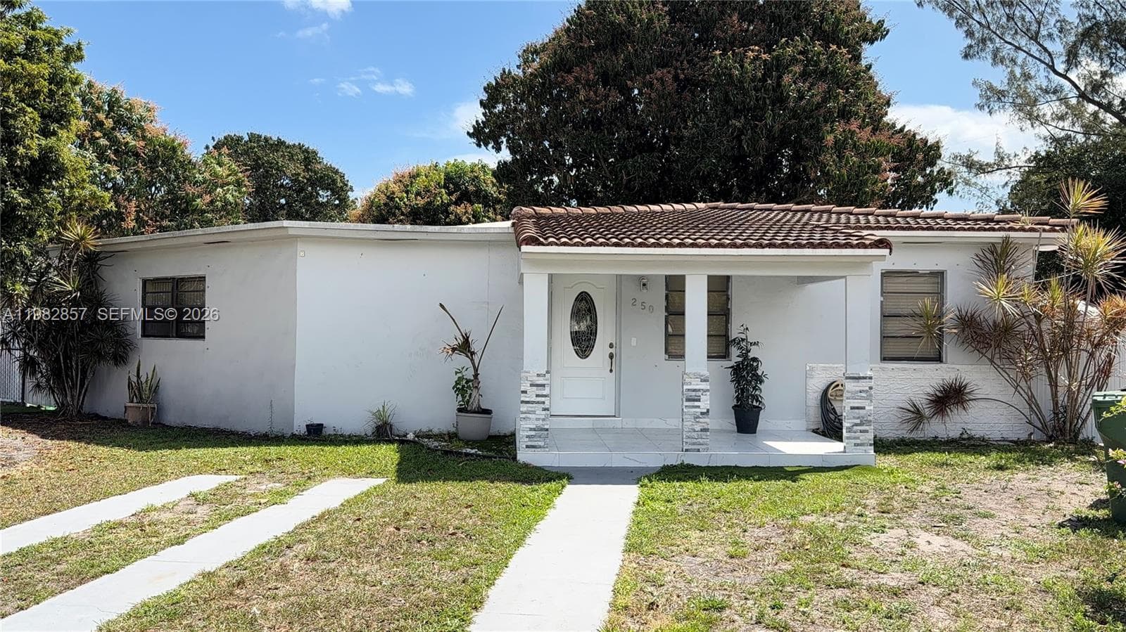250 E 60th St, Hialeah FL 33013