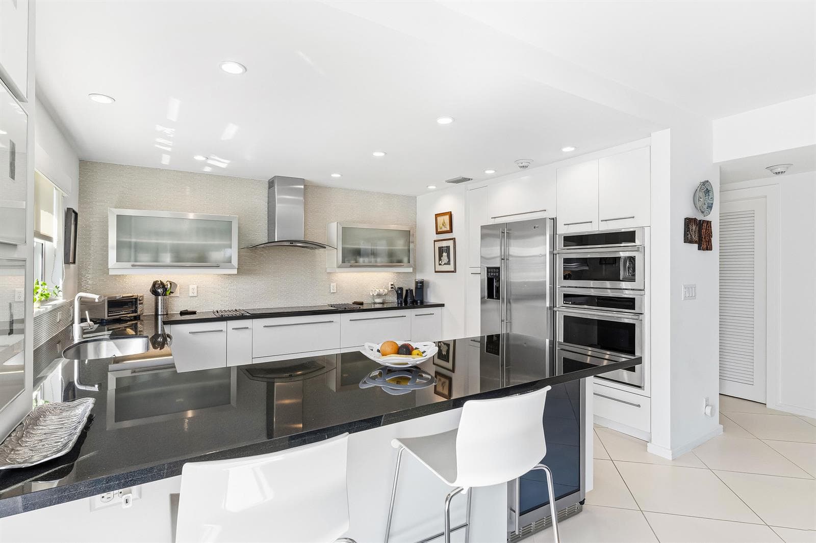 200 Macfarlane Drive # 406, Delray Beach FL 33483 photo 2