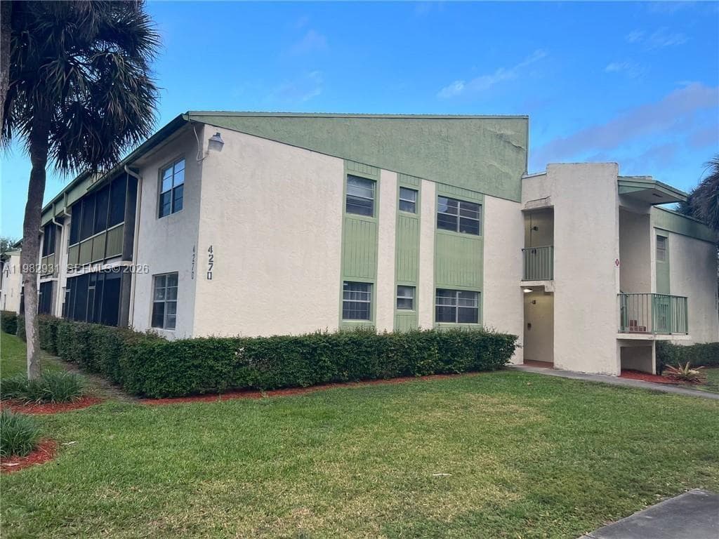 4270 NW 89th Ave # 104, Coral Springs FL 33065 photo 2