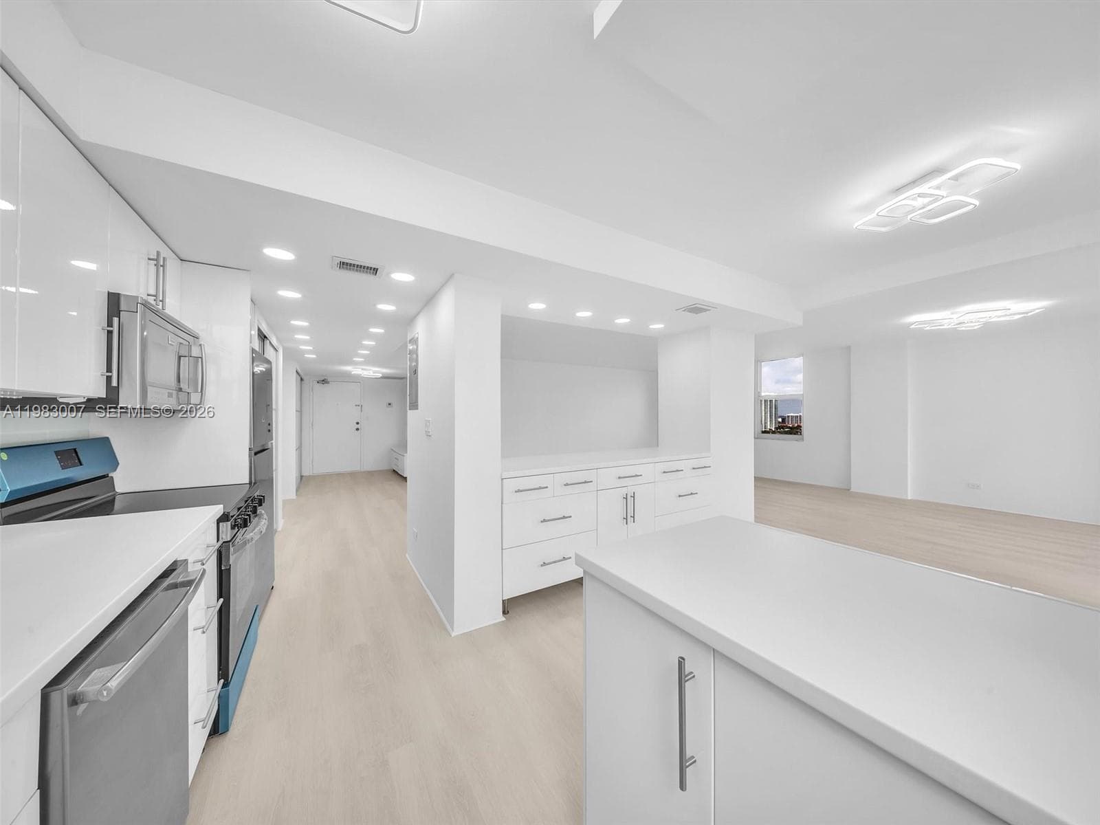 301 174th St # 1818, Sunny Isles Beach FL 33160 photo 5