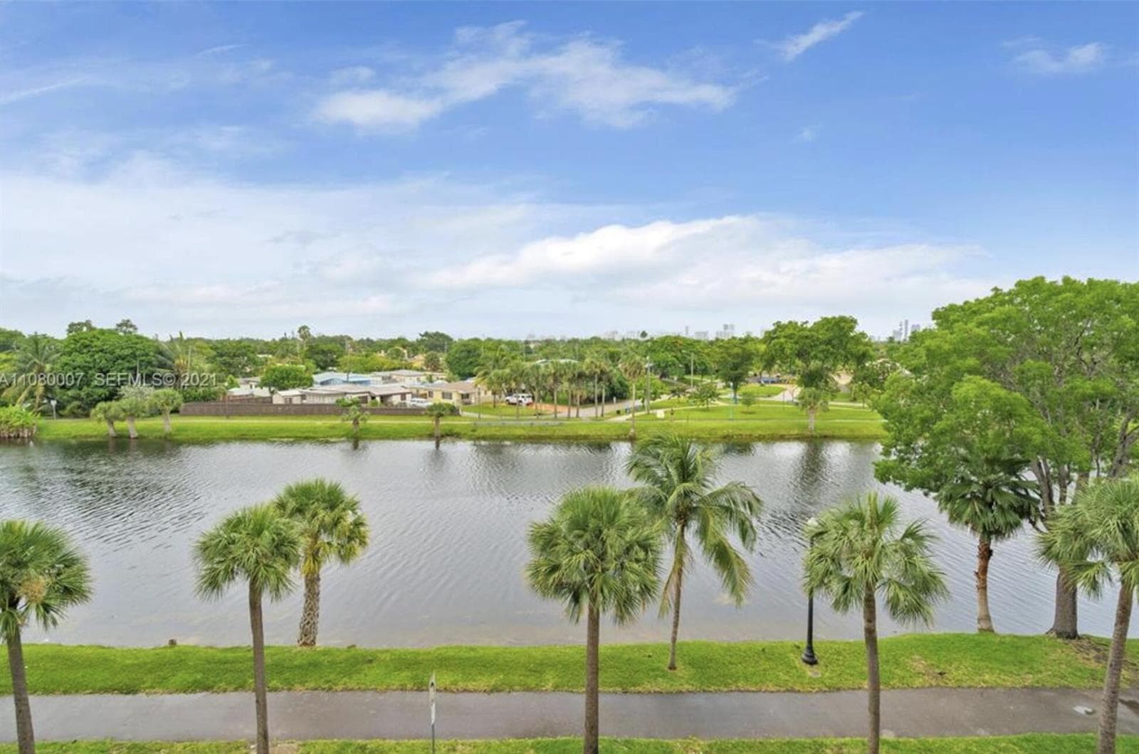 16850 S Glades Drive # 2g, North Miami Beach FL 33162 photo 3