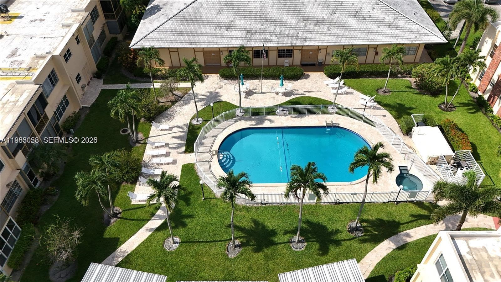 851 NE 14th Ave # 414, Hallandale Beach FL 33009