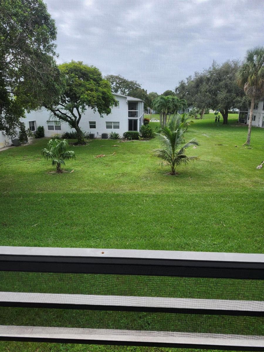 272 Tilford M, Deerfield Beach FL 33442 photo 4