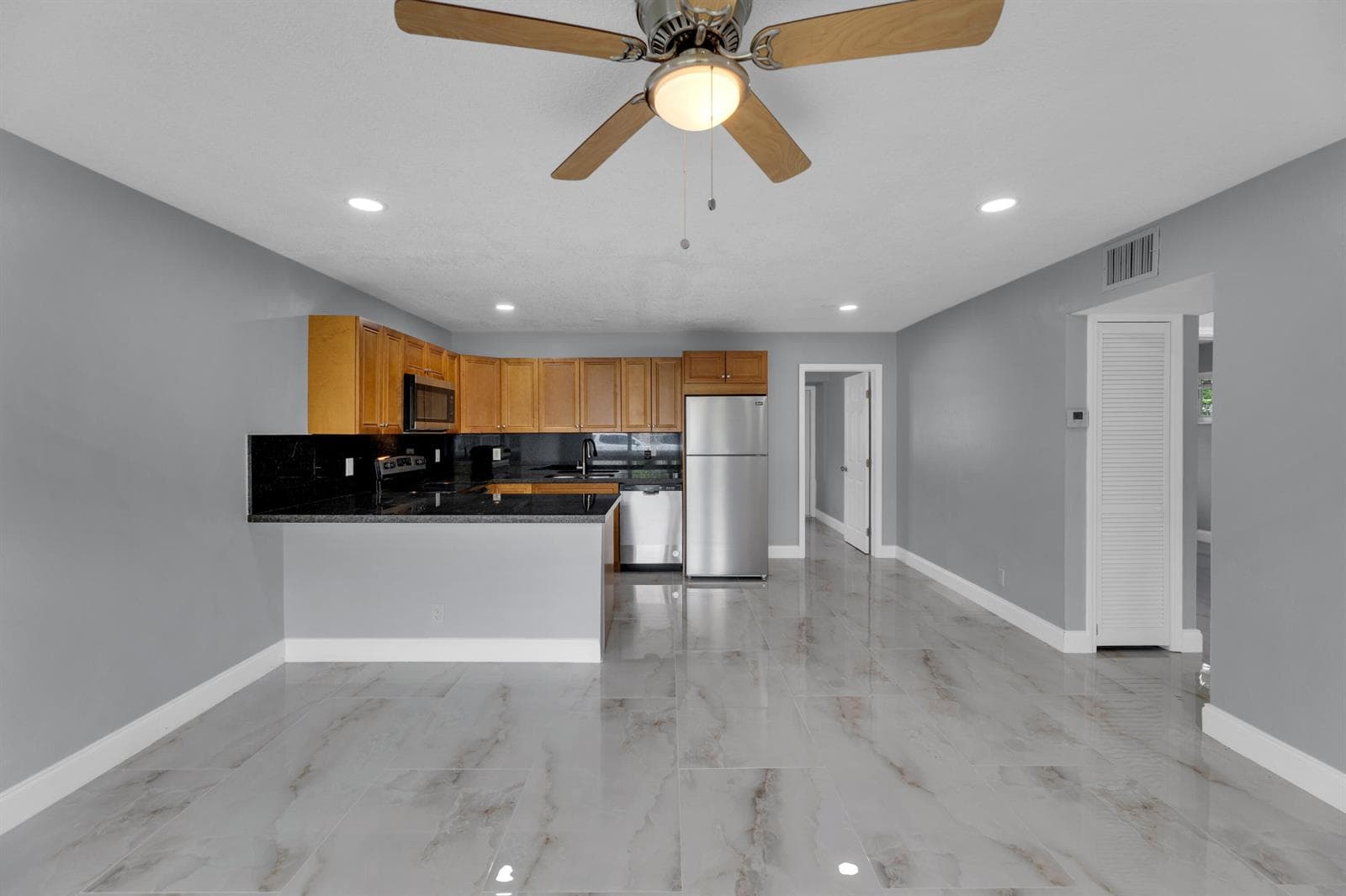 800-802 SW 6th Court, Pompano Beach FL 33060 photo 4