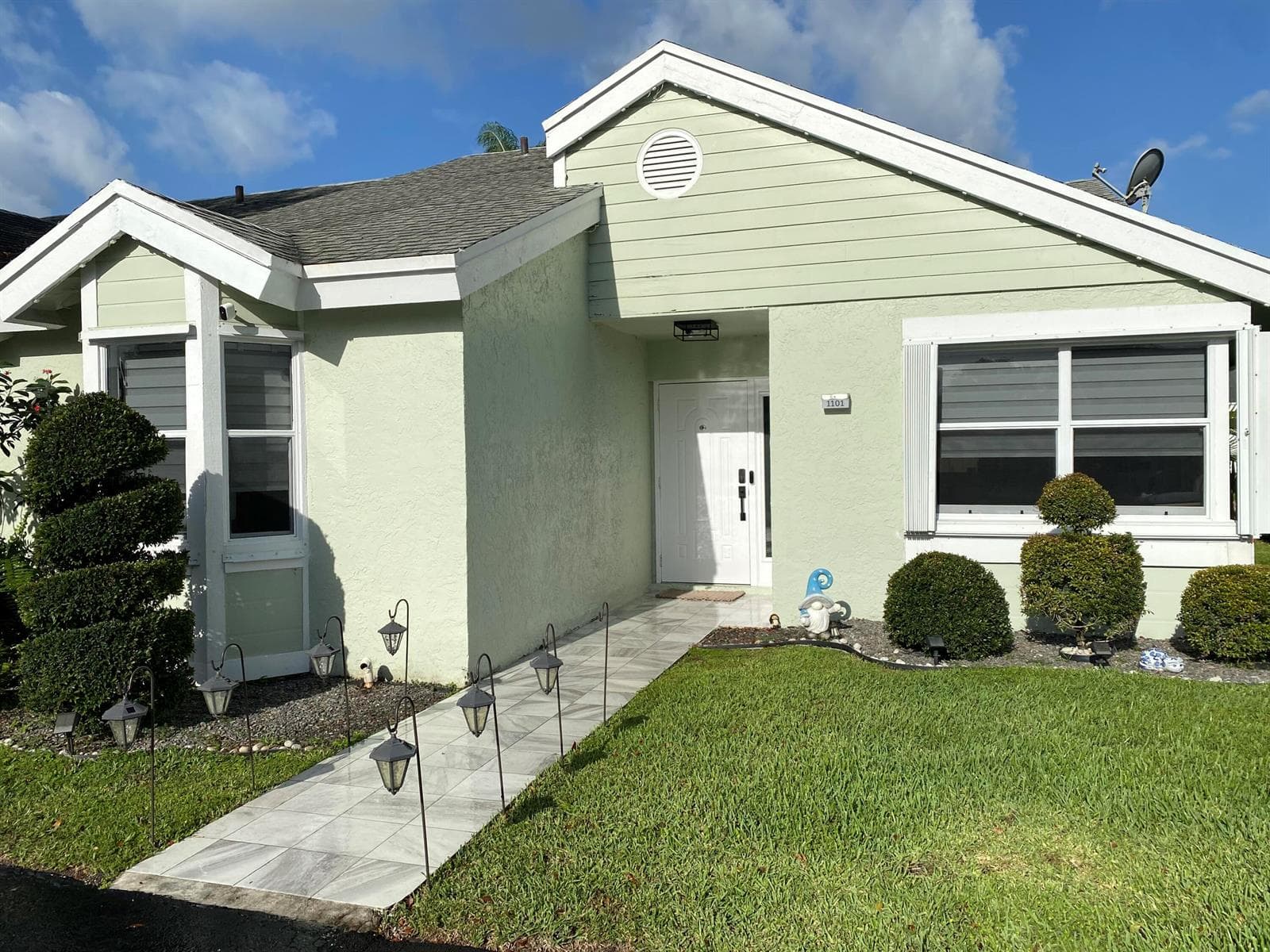 1101 SW 111th Terrace, Davie FL 33324 photo 2