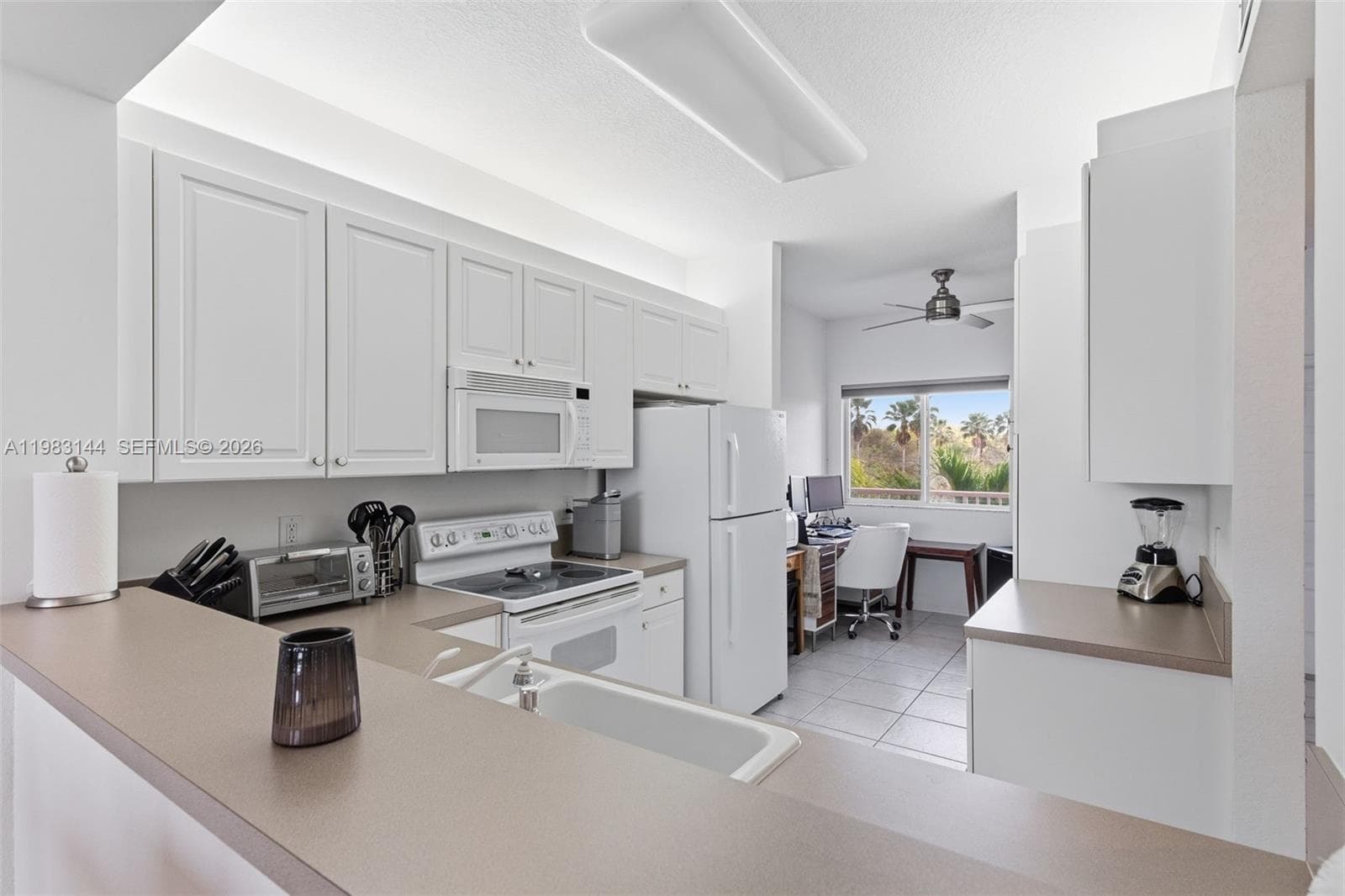 7765 Yardley Dr # 313, Tamarac FL 33321 photo 4