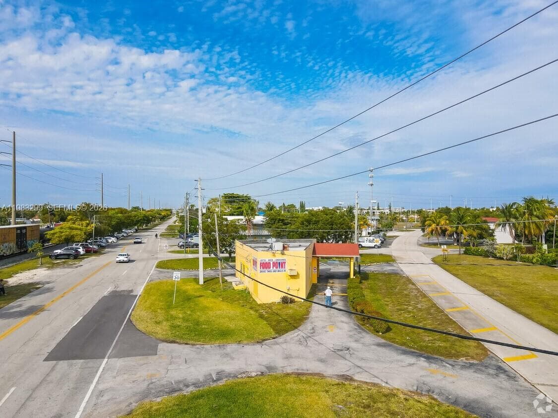 900 Old Federal Hwy, Hallandale Beach FL 33009 photo 5