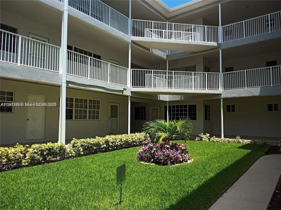 462 Golden Isles Dr # 202, Hallandale Beach FL 33009 photo 4