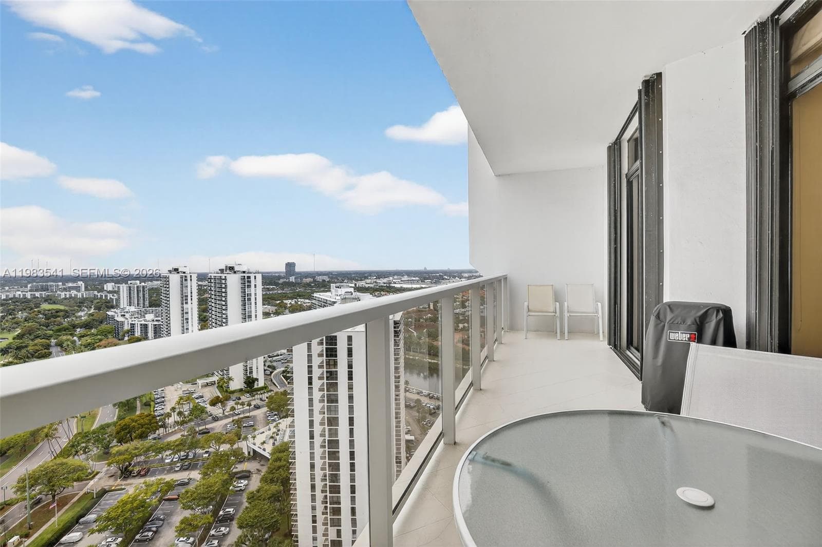 20281 E Country Club Dr # 5, Aventura FL 33180 photo 4