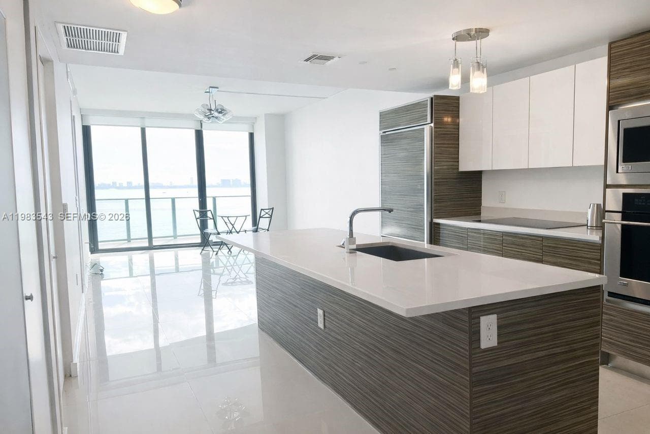 460 NE 28th St # 1407, Miami FL 33137 photo 3
