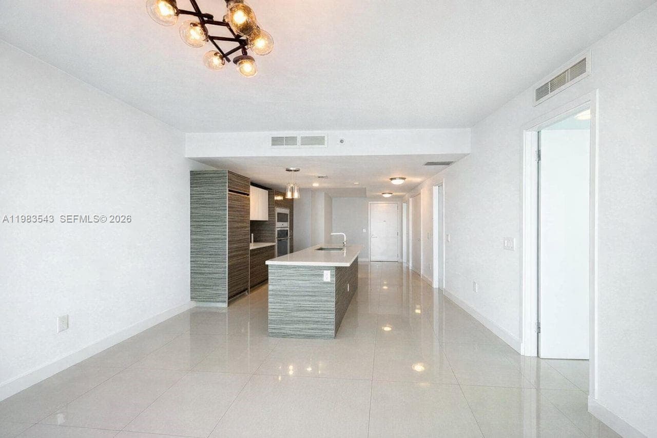 460 NE 28th St # 1407, Miami FL 33137 photo 5