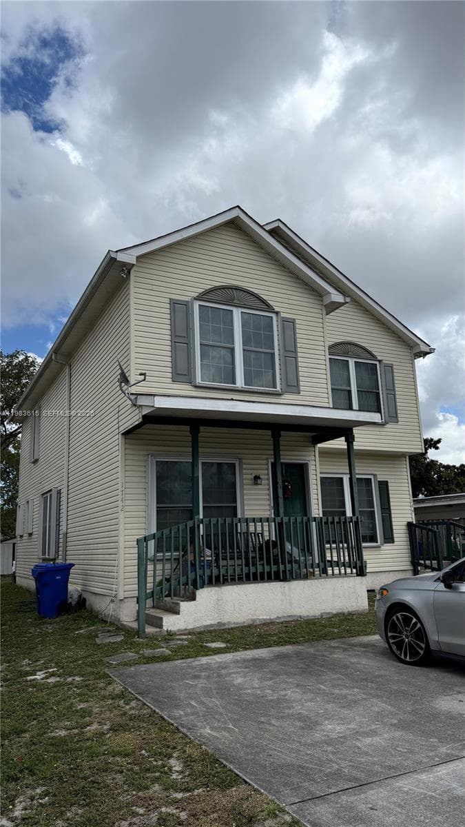1738 SW 44th Ter, Fort Lauderdale FL 33317