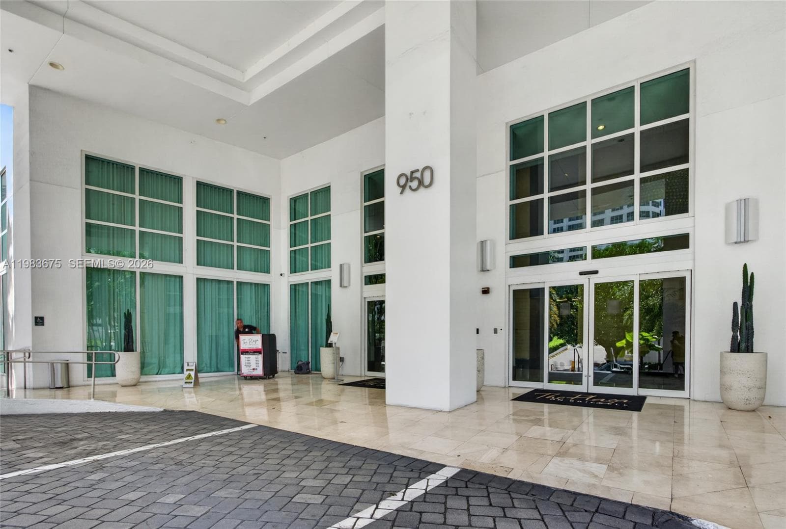 950 Brickell Bay Dr # 4100, Miami FL 33131 photo 3