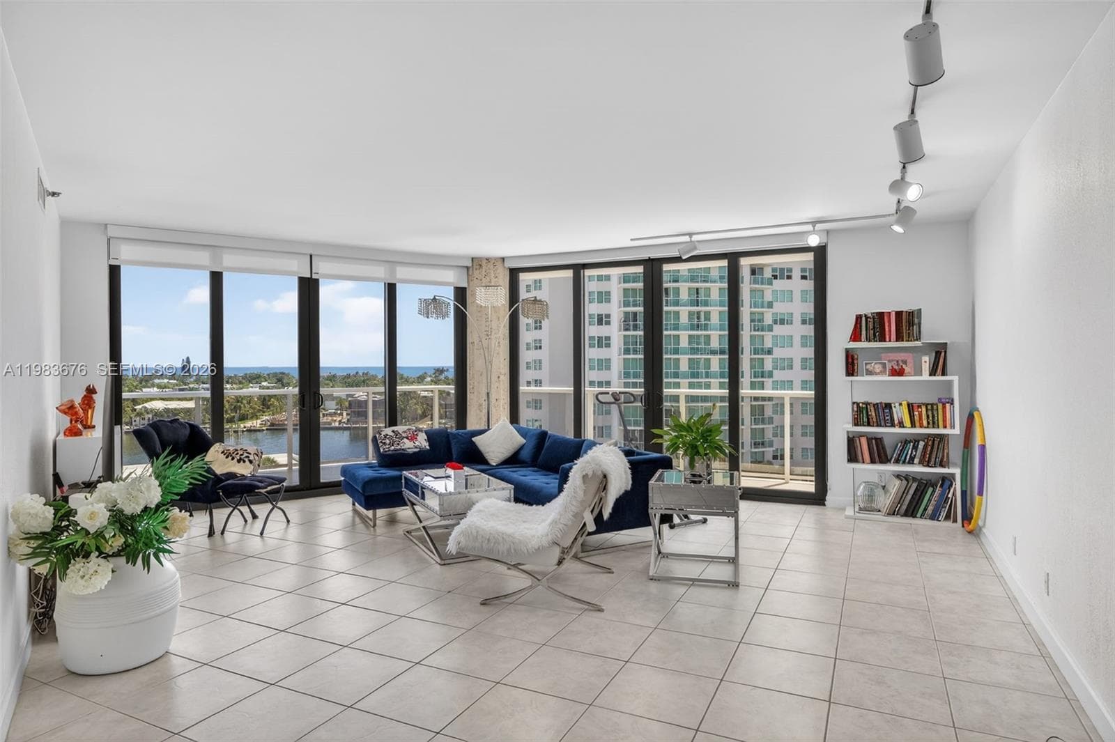 20281 E Country Club Dr # 608, Aventura FL 33180 photo 4