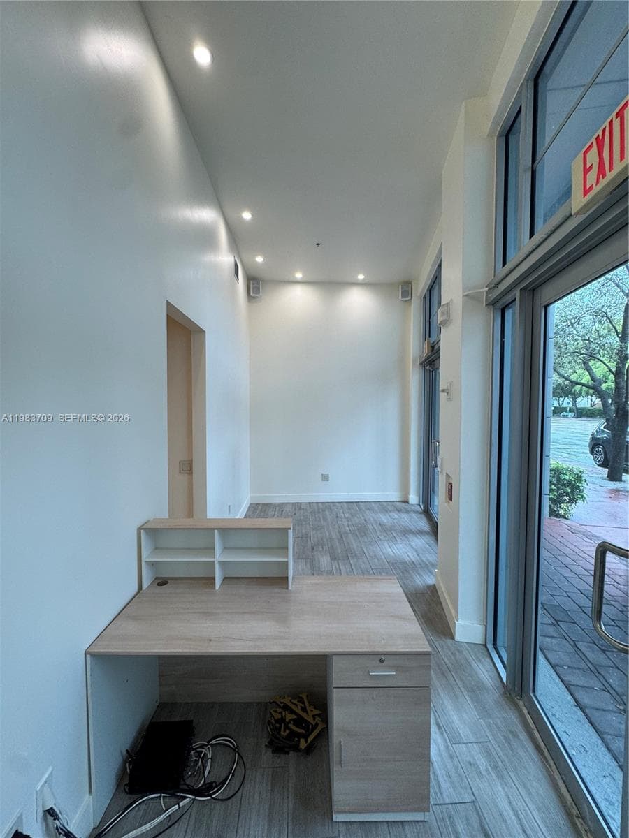 110 Washington Ave # CU-7, Miami Beach FL 33139