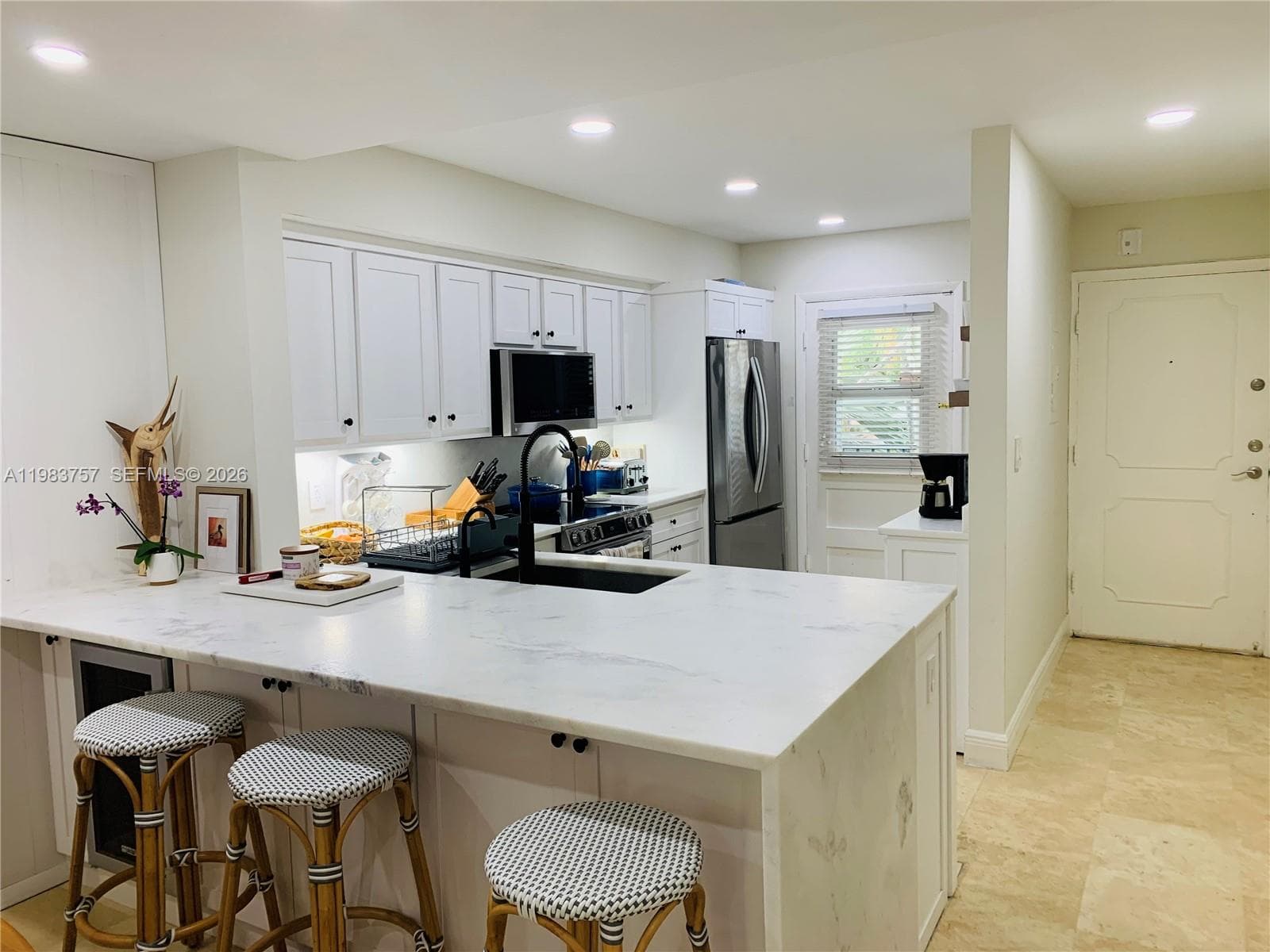 6815 Edgewater Dr # 105, Coral Gables FL 33133 photo 4