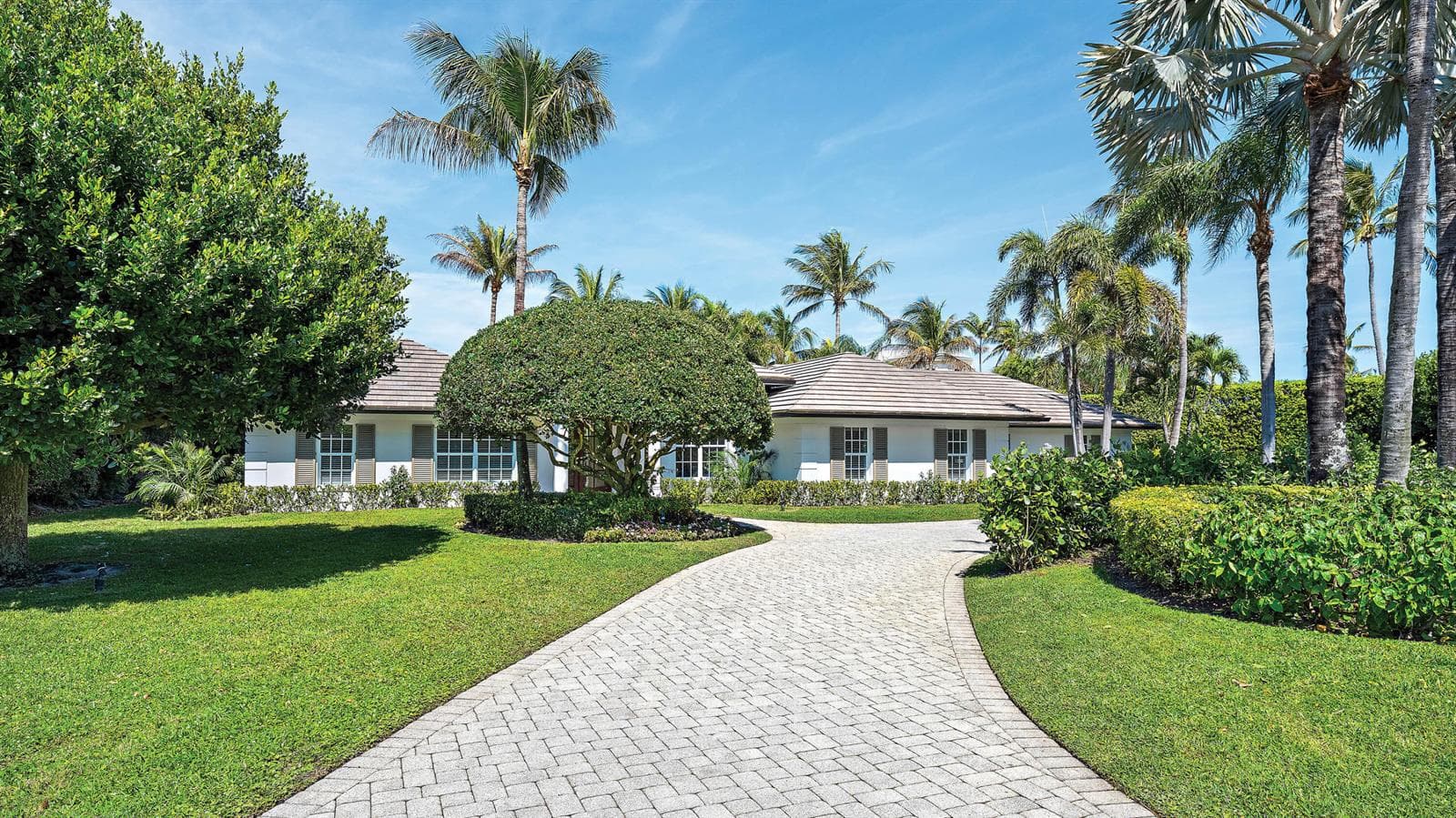 677 Village Road, North Palm Beach FL 33408 photo 2