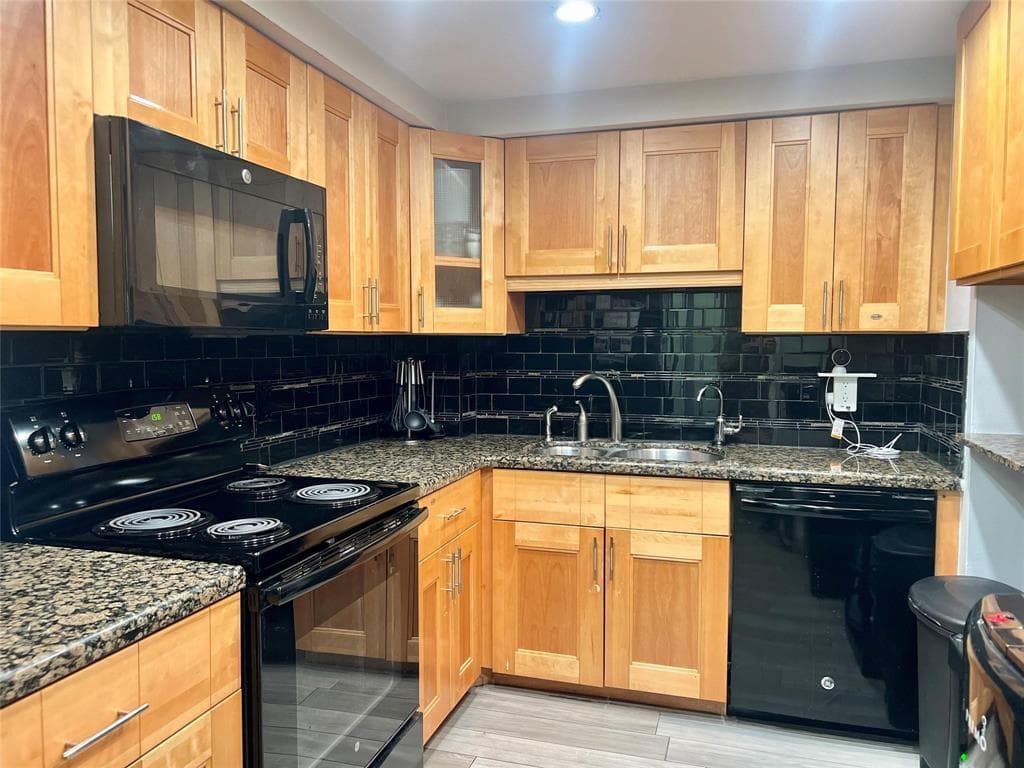 3900 N Hills Drive # 208, Hollywood FL 33021 photo 3