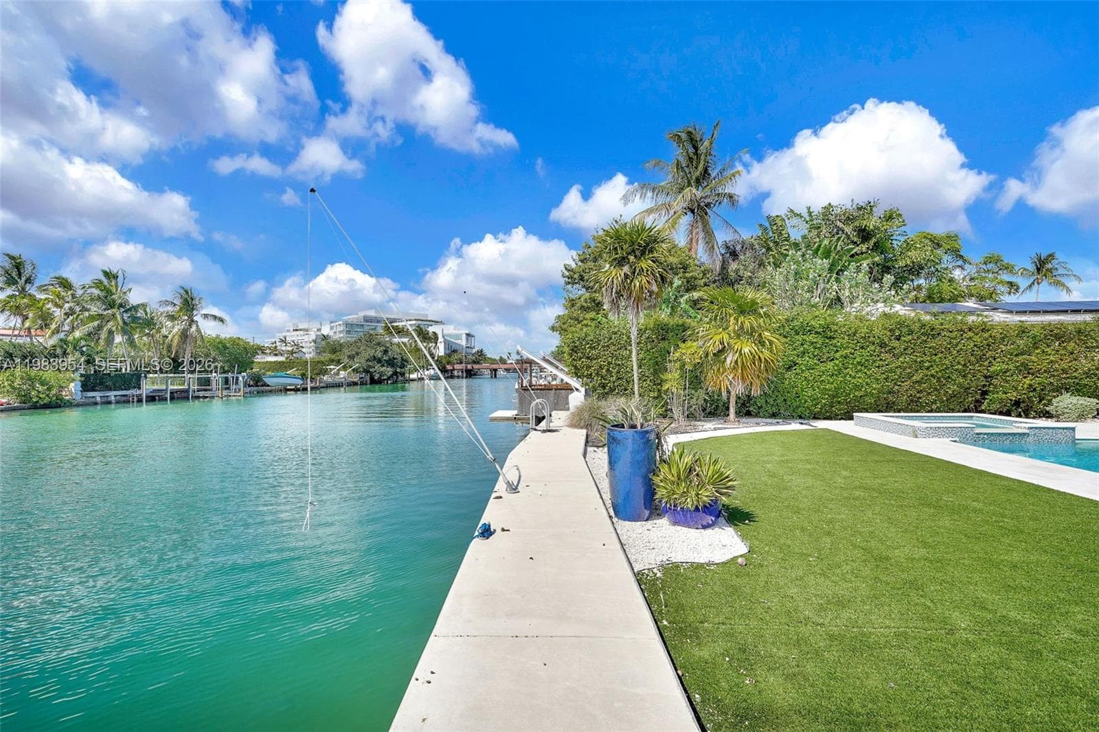 4560 Prairie Ave, Miami Beach FL 33140 photo 2