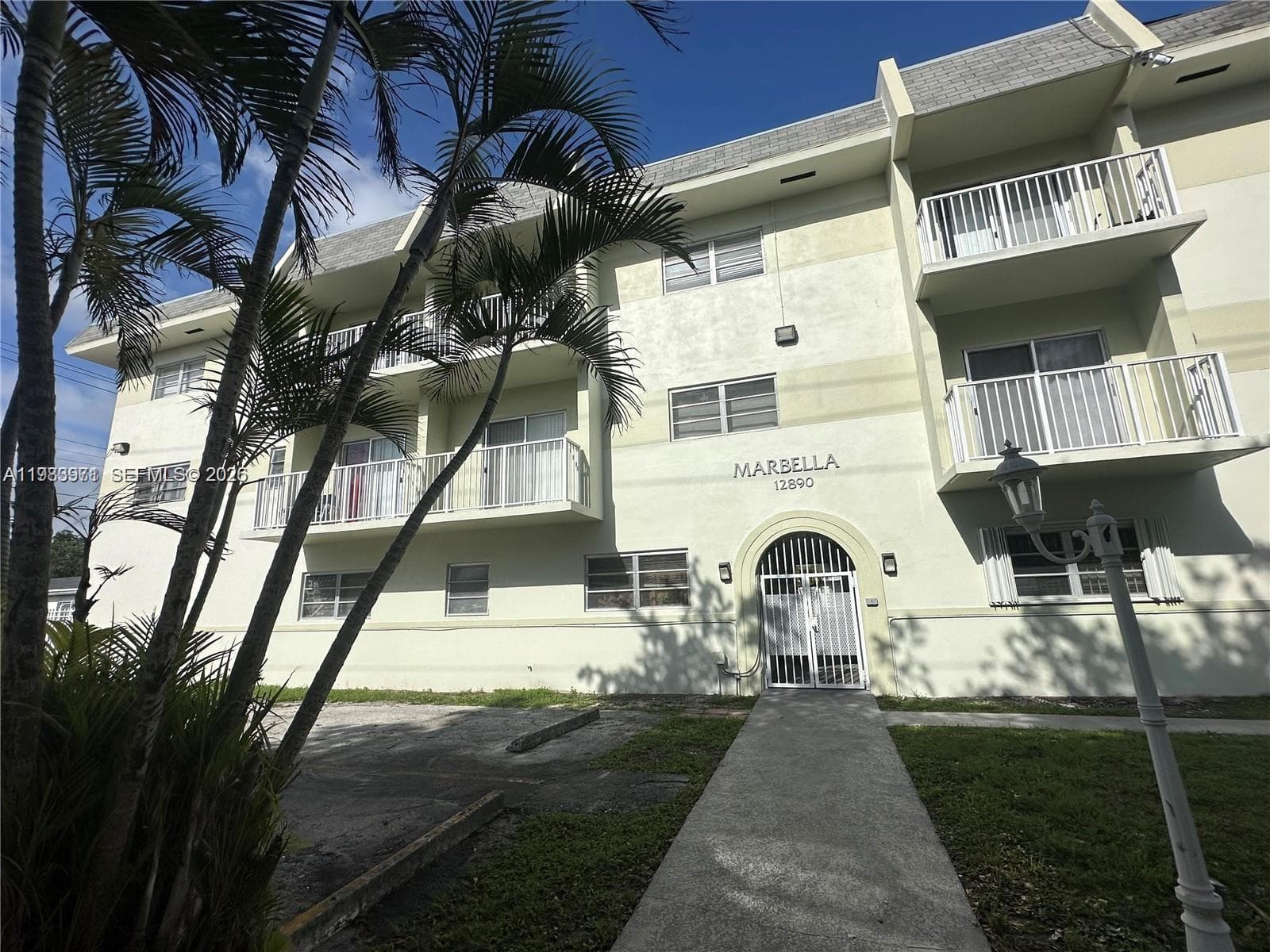12890 NE 8th Ave # 101, North Miami FL 33161