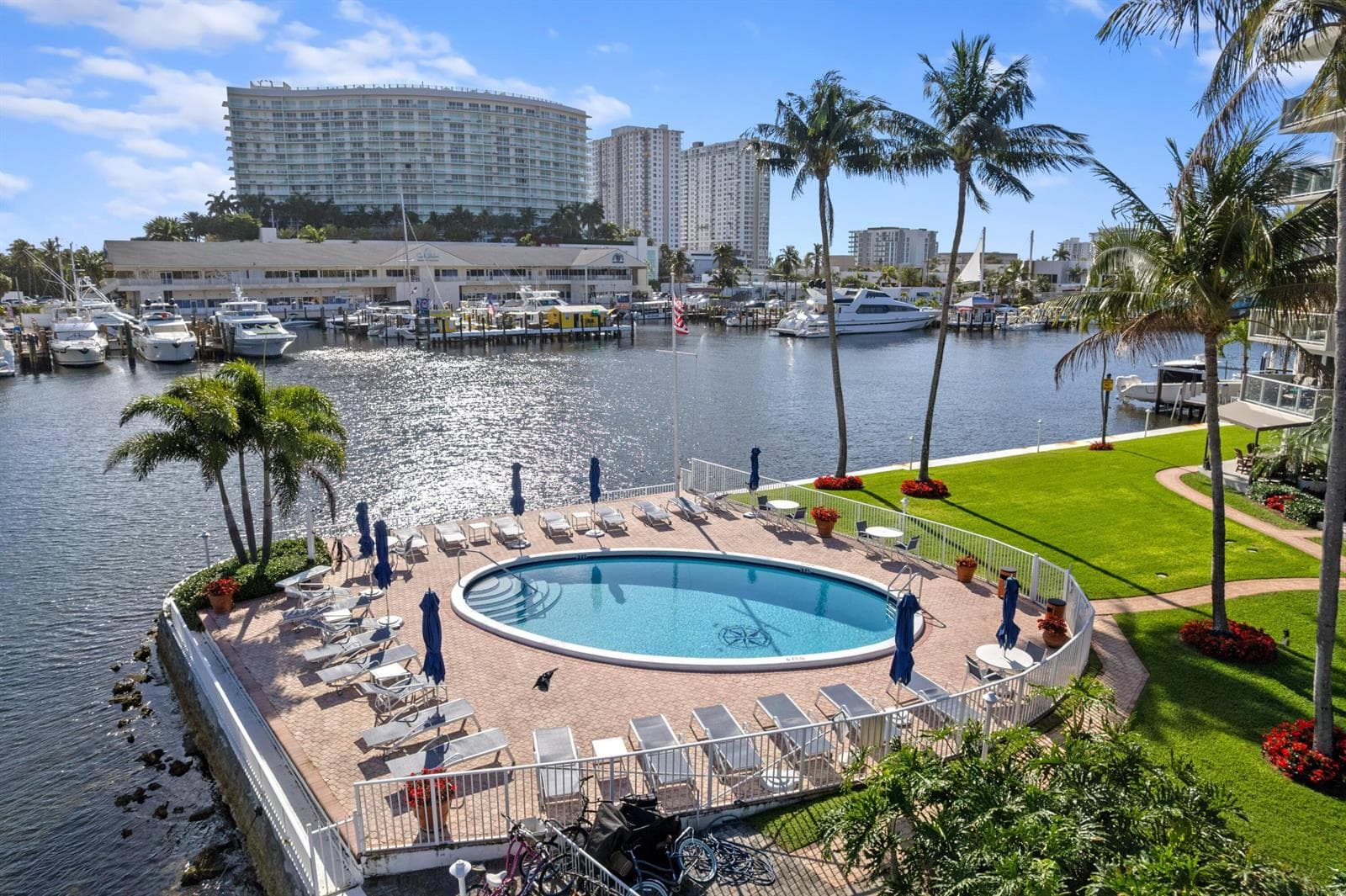 140 NE 28th # 604, Pompano Beach, FL 33062 photo 2