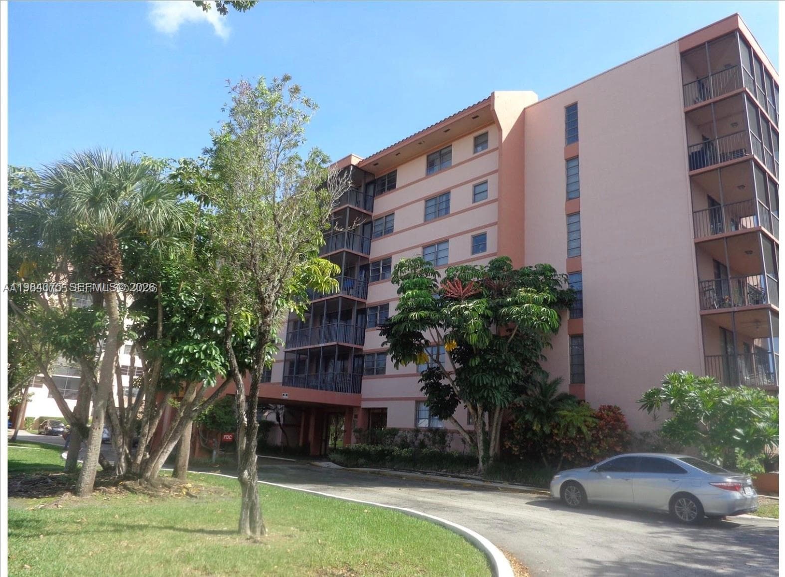20850 San Simeon Way # 5, Miami FL 33179