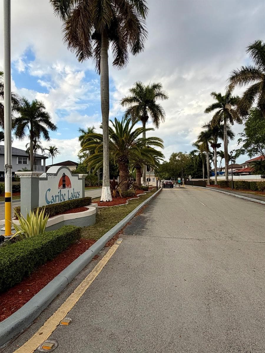 3858 SW 153rd Pl, Miami FL 33185 photo 4