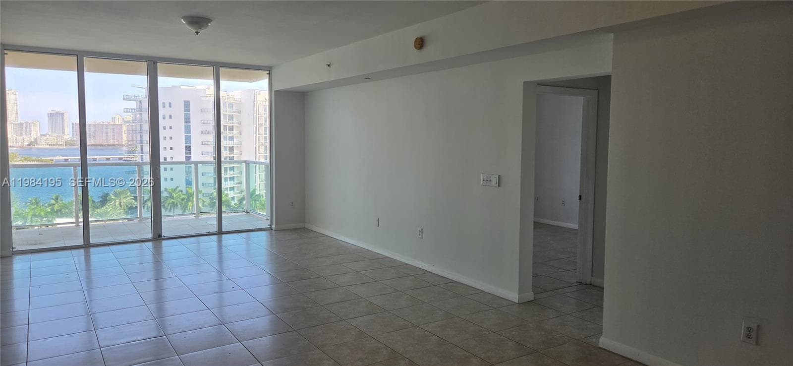 3330 NE 190th St # 1018, Aventura FL 33180 photo 4