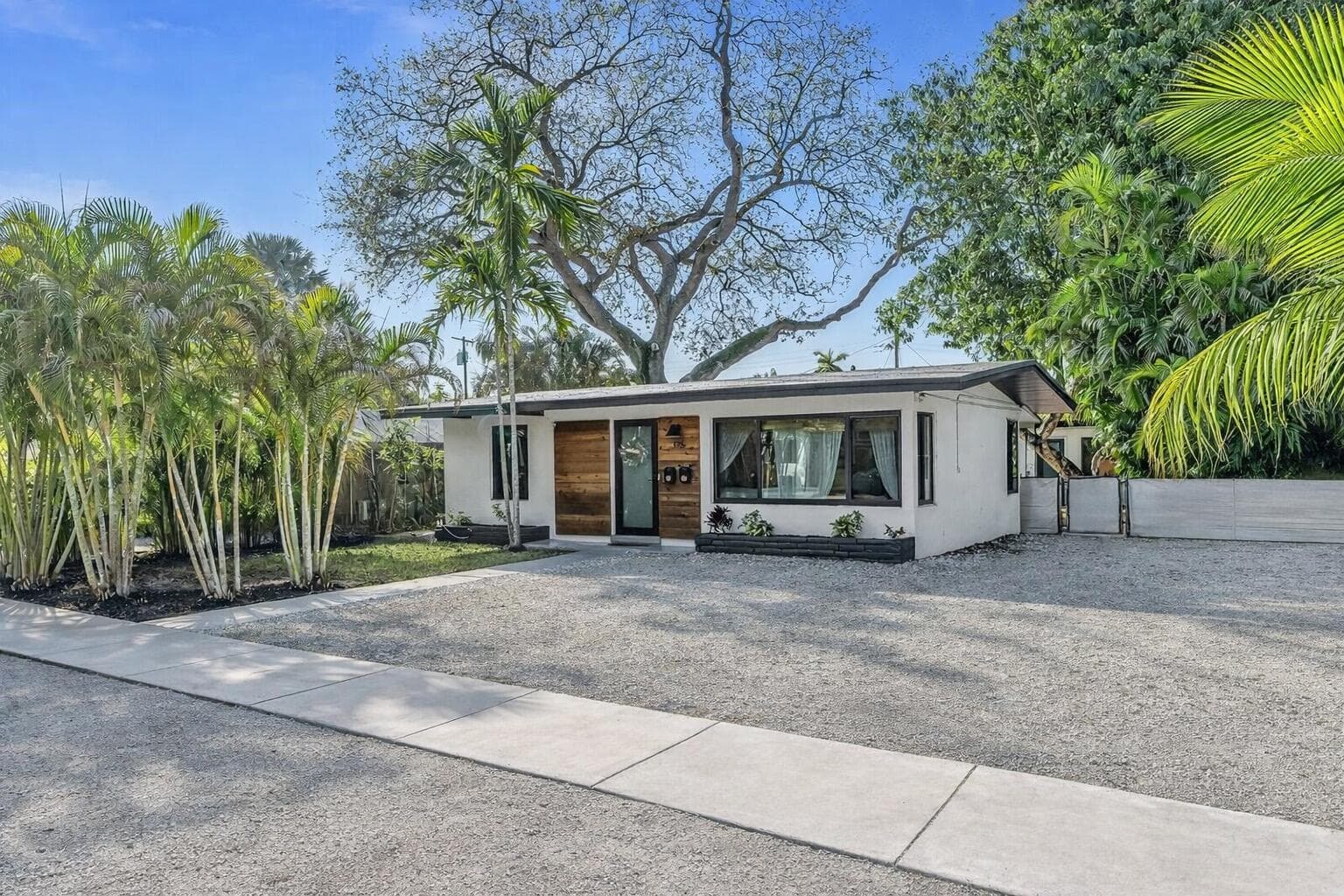 316 SW 21 Street, Fort Lauderdale FL 33315 photo 2